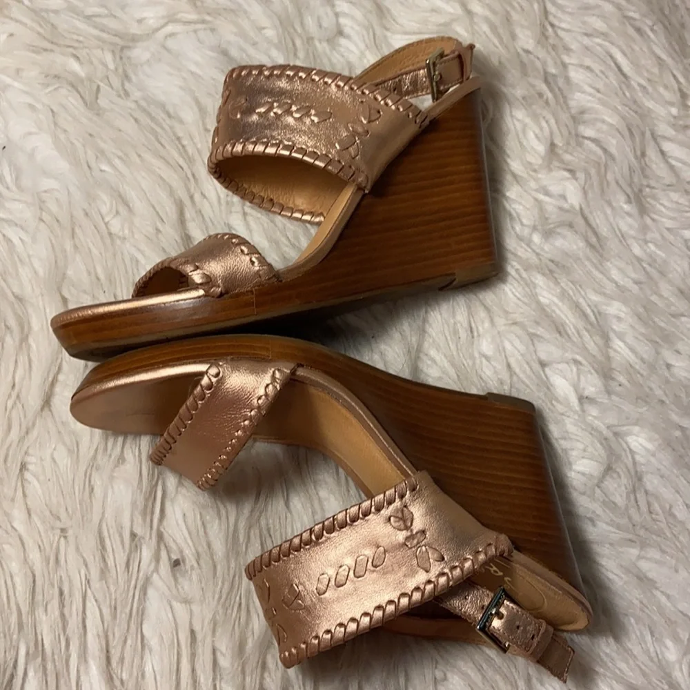 Like new Jack Rogers Vanessa rose Gold Wedge